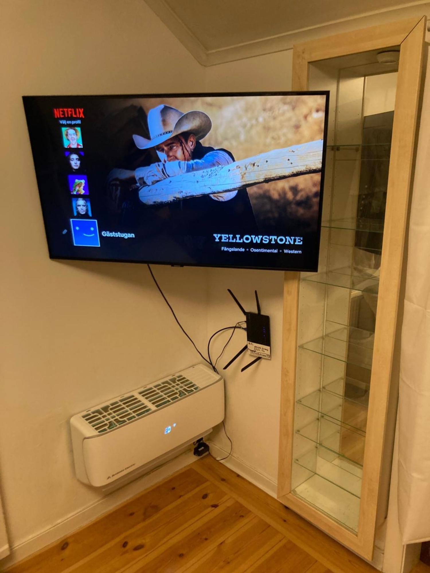 Sandbergs Stuga Vendelso エクステリア 写真